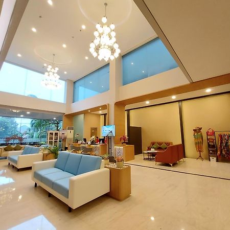 Hotel @Hom Premiere Timoho Jogyakarta Zewnętrze zdjęcie